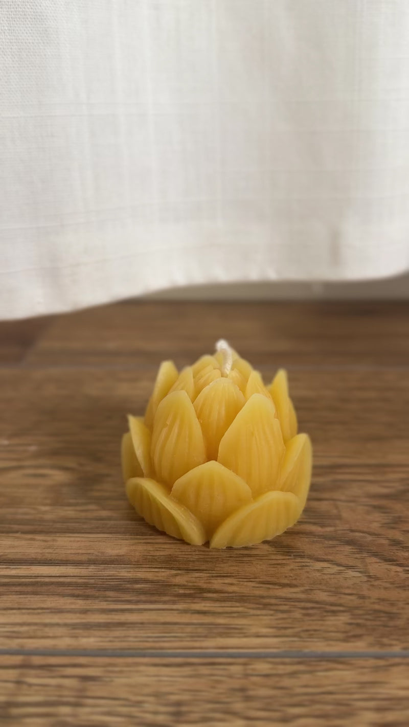 Lotus- Beeswax Candle